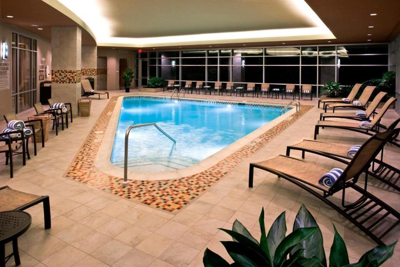 Embassy Suites Loveland Conference Center Exterior photo